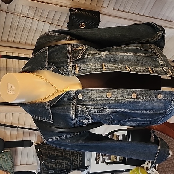 Michael Kors brand Sheila backpack - Picture 12 of 12